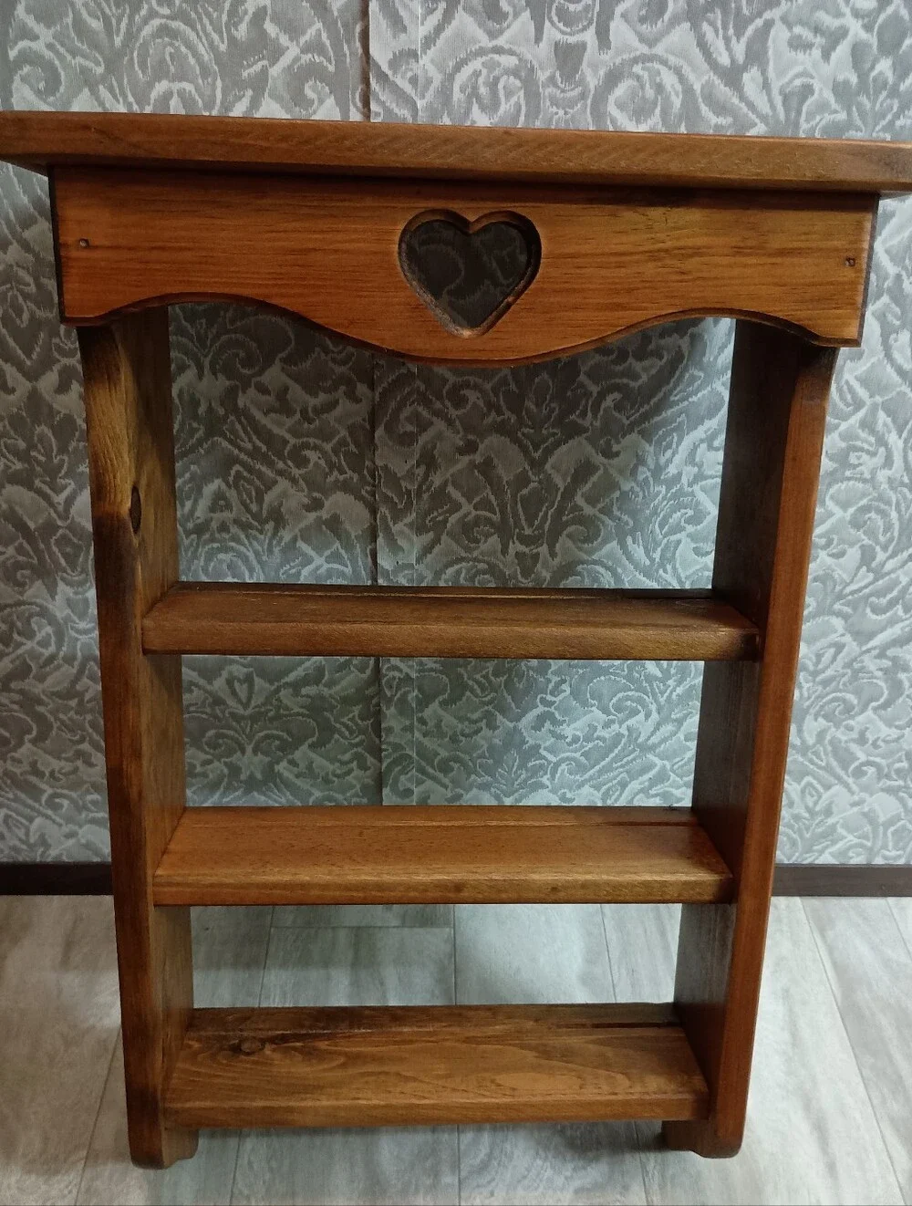 Rustic Heart-Cut Wooden Wall Shelf - Brown